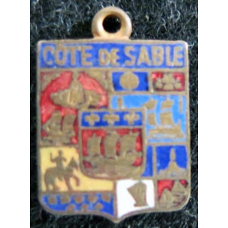 BLASON CÔTE DE SABLE : insigne métallique ancien blason en émail de la côte de sable 16 x 11 mm