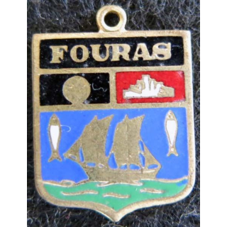 blason en émail de la ville de Fouras 22 x 30 mm doré