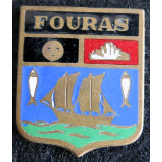 blason en émail de la ville de Fouras 22 x 27 mm cuivré