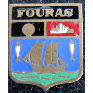 blason en émail de la ville de Fouras 14 x 16 mm cuivré