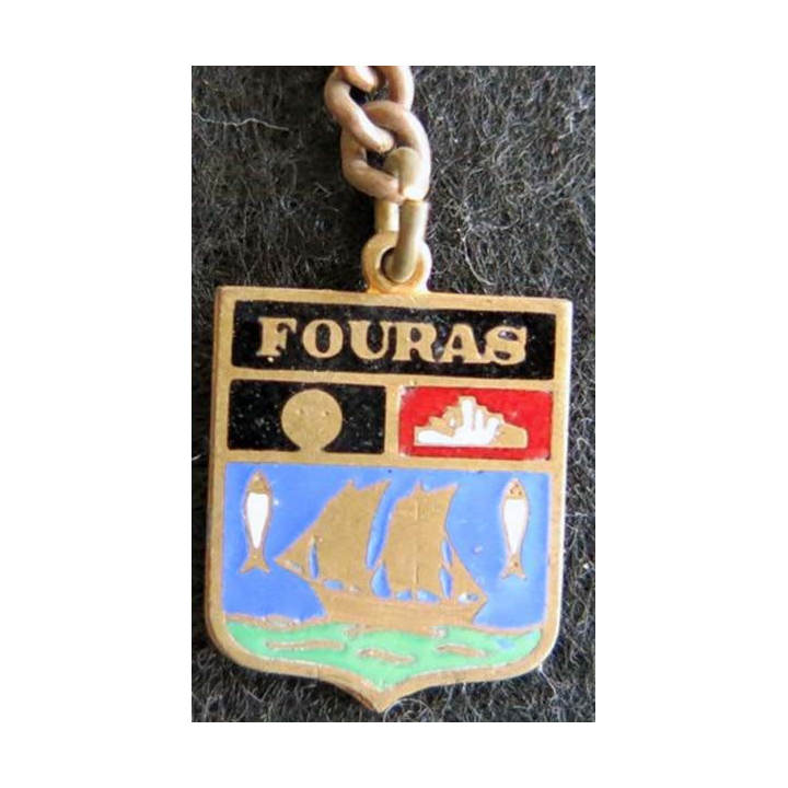 Blason en émail de la ville de Fouras 14 x 20 mm cuivré