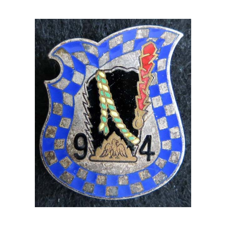  94° régiment d'infanterie de fabrication Drago Paris G. 1635 devise Royal Bavière au dos en émail
