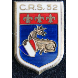CRS 32 : insigne en argent de la compagnie républicaine de sécurité n° 32 de fabrication Drago Béranger