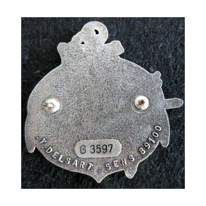 CM 287 : Insigne métallique du centre mobilisateur N° 287 de fabrication Delsart G. 3597, dos grenu argenté attache pin's