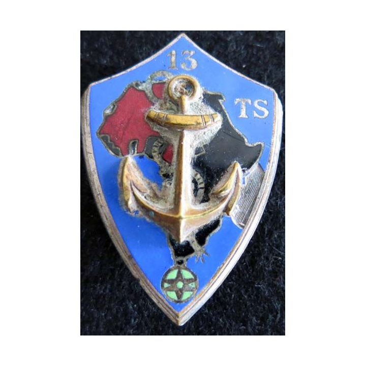 13° TS : insigne métallique du 13° régiment de tirailleurs sénégalais de fabrication Drago Béranger H. 650 émail