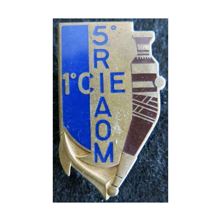 5° RIAOM : insigne métallique de la 1° compagnie du 5° régiment Inter armes d'outre mer de fabrication LR Paris  matriculé