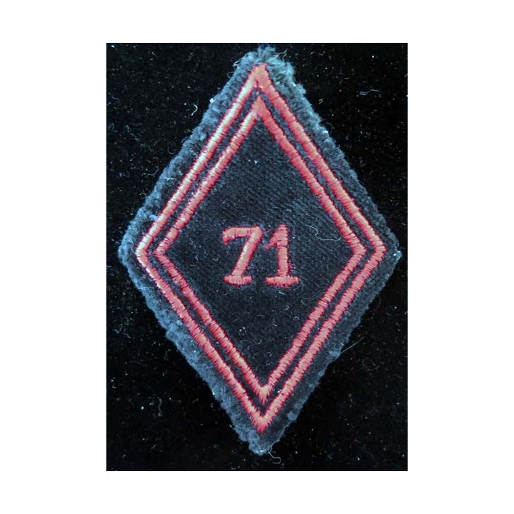 LOSANGE DE BRAS MODÈLE 45 : losange de bras du 71° régiment du génie troupe sur velours noir