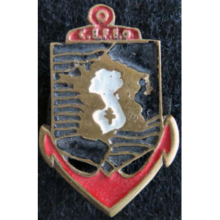 CEFEO : insigne en métal peint du Corps Expéditionnaire Français en Extrême Orient fabrication locale