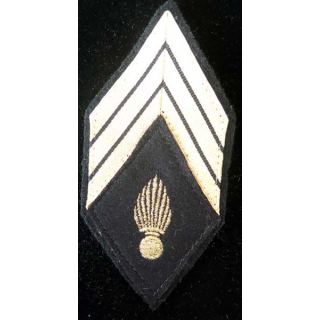 LOSANGE DE BRAS MODÈLE 45 : losange de bras de sergent chef du corps technique et administratif