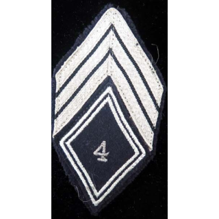 LOSANGE DE BRAS MODÈLE 45 : losange de bras de maréchal des logis chef du 4° régiment de chasseurs