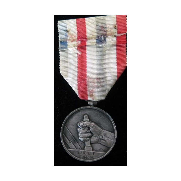 FRANCE : médaille des cheminots de fabrication Ch. Favre Bertin attribuée en 1949 à H. Sibille en bronze argenté