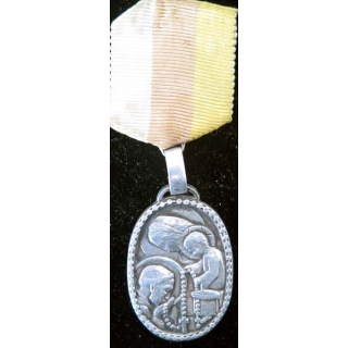 FRANCE : médaille du pèlerinage du rosaire à Notre Dame de Lourdes