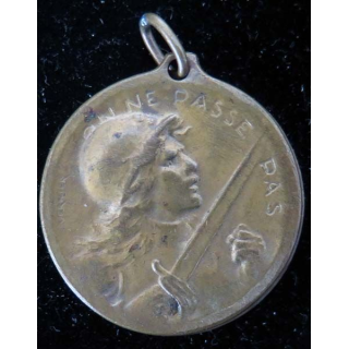 FRANCE : médaille de Verdun 2 février 1916 type Vernier en bronze sans ruban