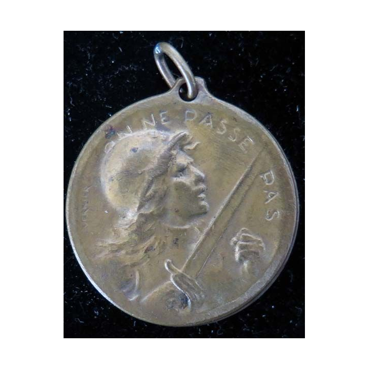 FRANCE : médaille de Verdun 2 février 1916 type Vernier en bronze sans ruban