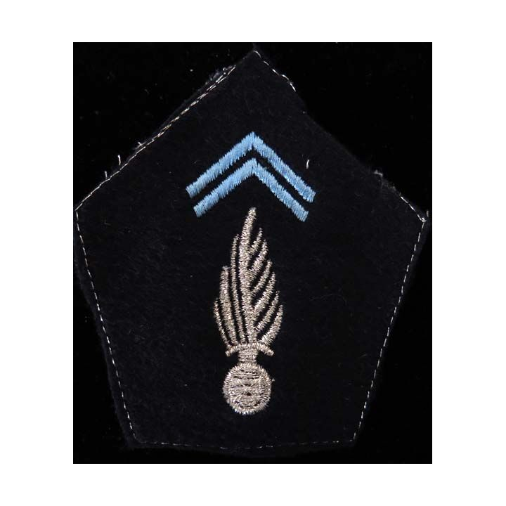 vieille patte de col des transmissions (grenade argent avec liserets bleus clairs)