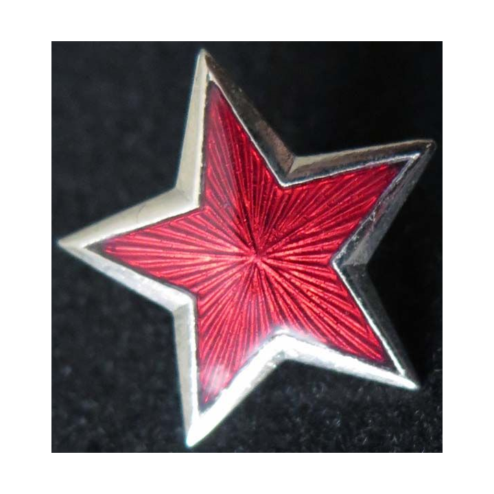 étoile émaillée rouge yougoslave de dimension 2,5 cm