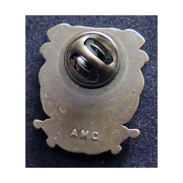CS MAULEON : pin's du Corps de secours de Mauléon de fabrication AMC Hauteur 2,8 cm
