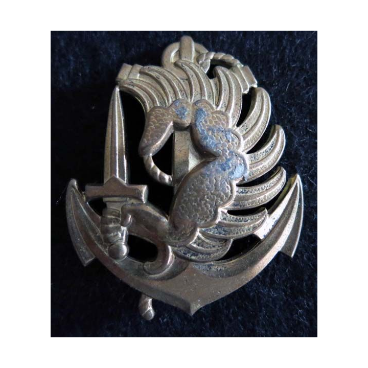 PARA : insigne de béret des troupes parachutistes aéroportées des troupes de marine de fabrication Drago G. 1535 en métal doré