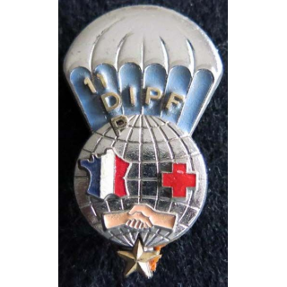 11° DIPF : insigne métallique 11° détachement d’intervention parachutiste féminin 11° division parachutiste Drago G. 3132