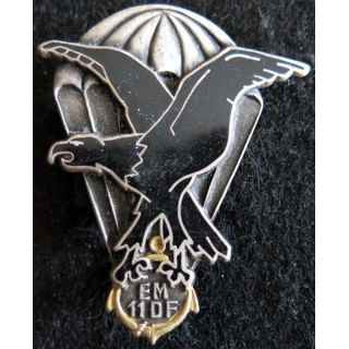 11° DP EM : insigne métallique de l'état major de la 11° division parachutiste Drago G. 2477