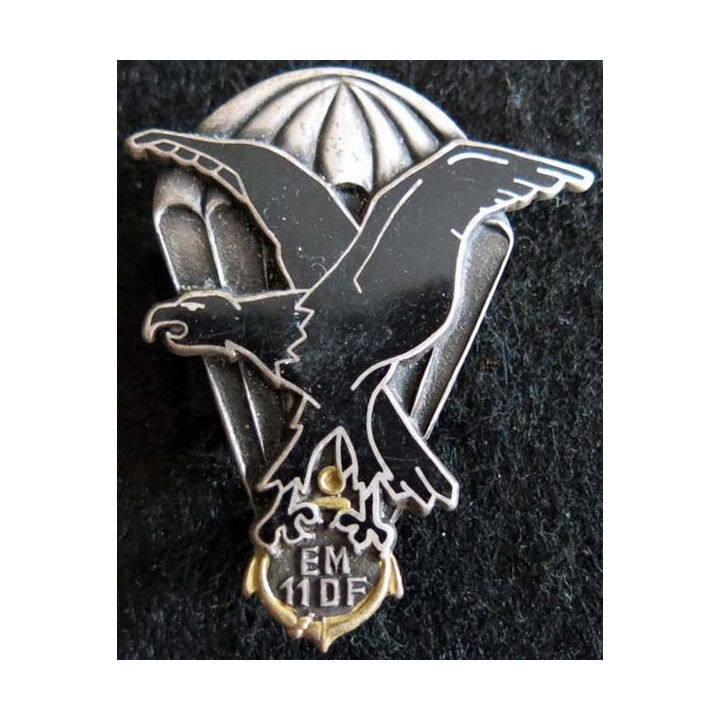 11° DP EM : insigne métallique de l'état major de la 11° division parachutiste Drago G. 2477