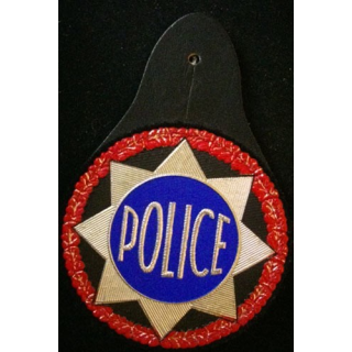 POLICE : PLAQUE DE POLICE EN TISSU SUR CUIR