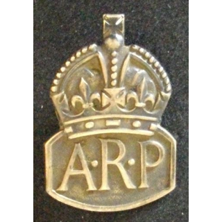 INSIGNE GB DE L'AIR RAID PRECAUTIONS 1936 EN ARGENT