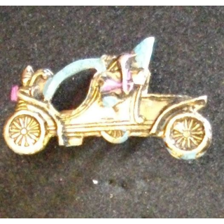 PIN'S DE VÉHICULE ANCIEN