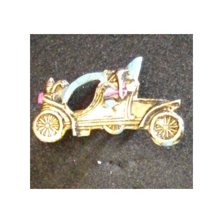 PIN'S DE VÉHICULE ANCIEN