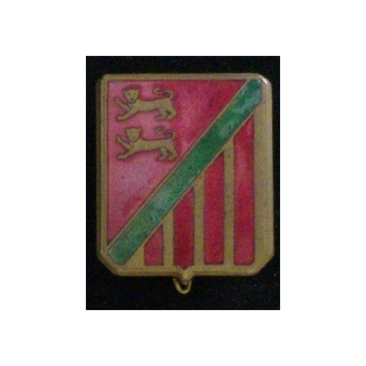 GROUPE DE TRAVAILLEURS ESPAGNOLS (BANDEAU VERT)