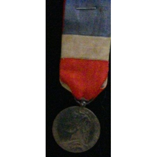 FRANCE : MÉDAILLE DU TRAVAIL DE LA SÉCURITÉ SOCIALE EN ARGENT