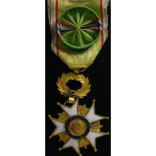 FRANCE : MÉDAILLE DE L'OEUVRE HUMANITAIRE (OFFICIER)