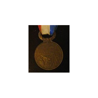 FRANCE : MÉDAILLE LE MATIN ORGANISE LA MARCHE DE LARMÉE 1904