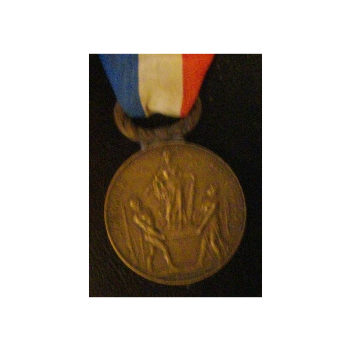 FRANCE : MÉDAILLE LE MATIN ORGANISE LA MARCHE DE LARMÉE 1904