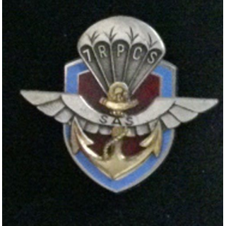 7°RPCS : 7°RÉGIMENT PARA DE COMMANDEMENT ET DE SOUTIEN (DRAGO)