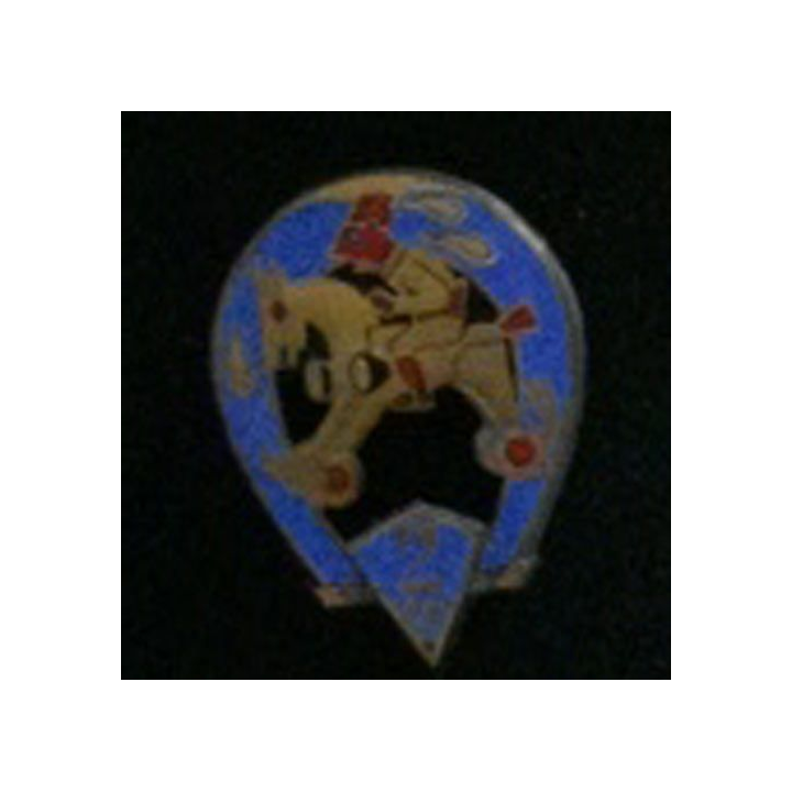 2° RCA : insigne du 2° Régiment de chasseurs d'Afrique cheval à roulettes