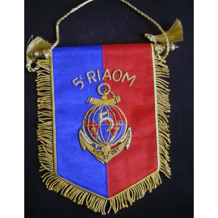 Fanion du 5° régiment inter armes d'outre mer en cannetille