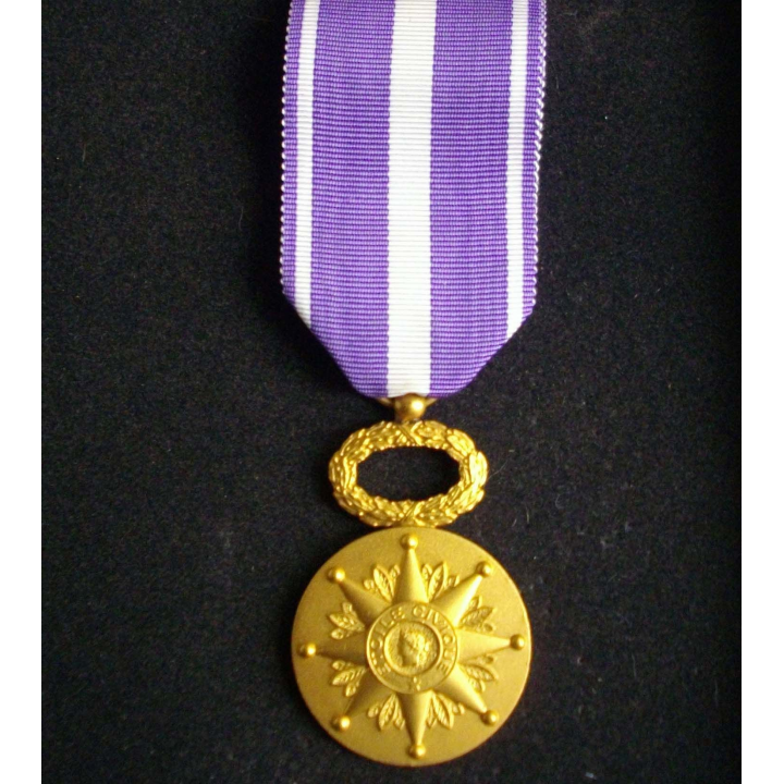 Médaille d'honneur de l'étoile civique en vermeil