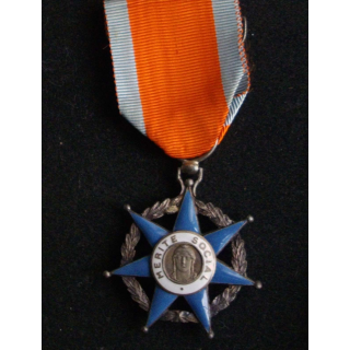 Médaille de chevalier de l'Ordre du Mérite Social en émail superbe