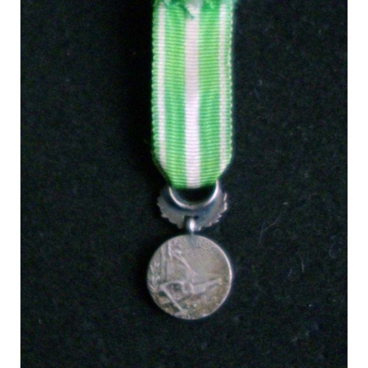Médaille miniature de la médaille commémorative du Maroc en argent