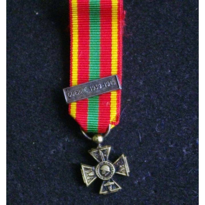 Médaille miniature de la croix du combattant volontaire 1939-1945