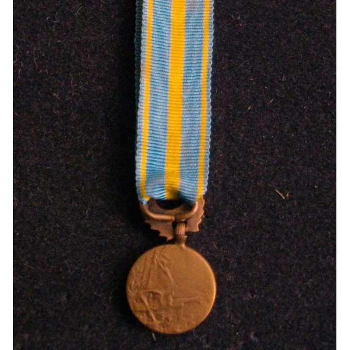 Médaille miniature commémorative d'Orient en bronze