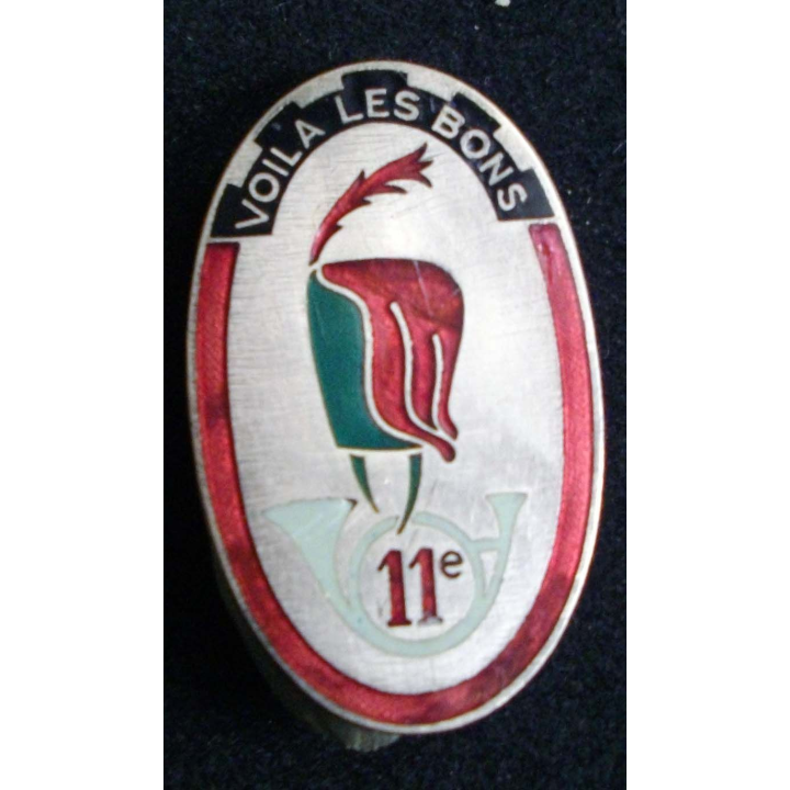 11° régiment de chasseurs Arthus Bertrand Paris cor gris à gauche