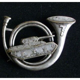 insigne métallique de béret du 7° régiment de chasseurs d'Afrique