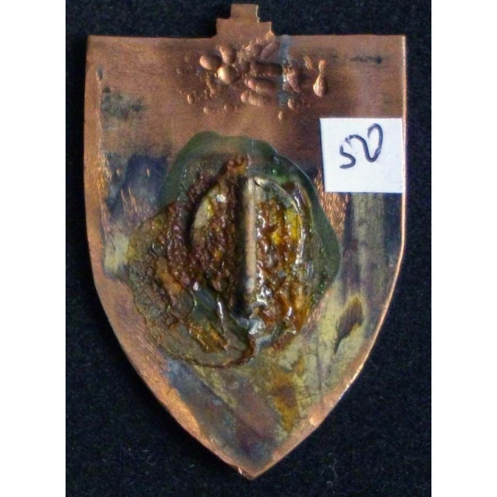 1° régiment de chasseurs artisanale avec l'ancre dans le cor