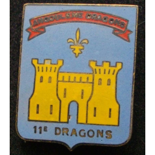 11° régiment de dragons fabrication Chobillon 1939 en émail bleu clair