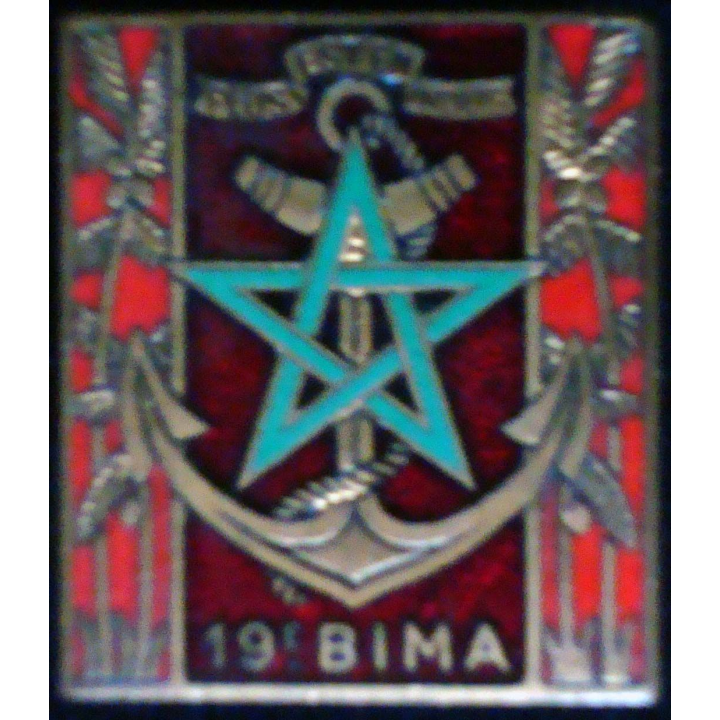 Insigne métallique du 19° BIMA Drago G. 1580 en émail