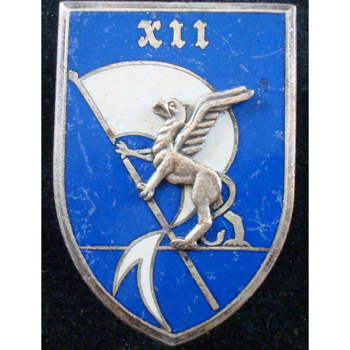 12° brigade mécanisée (lettres XII) de fabrication Drago Paris G. 2283