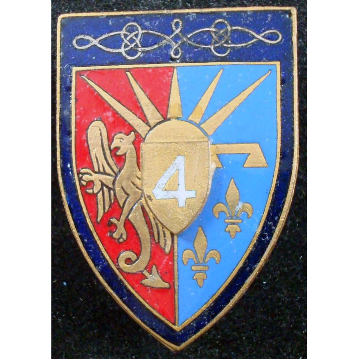 4° régiment de hussards de fabrication Drago Paris en émail