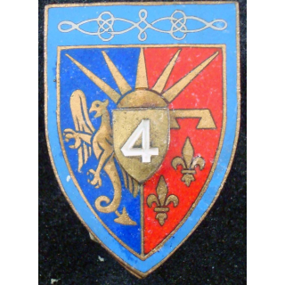 4° régiment de hussards de fabrication Drago Paris G. 441 en émail